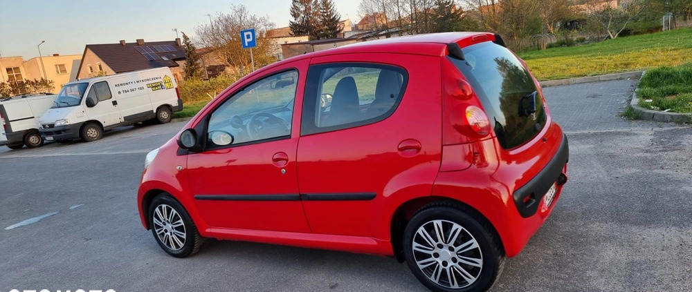 Peugeot 107 cena 7900 przebieg: 257000, rok produkcji 2006 z Mrocza małe 277